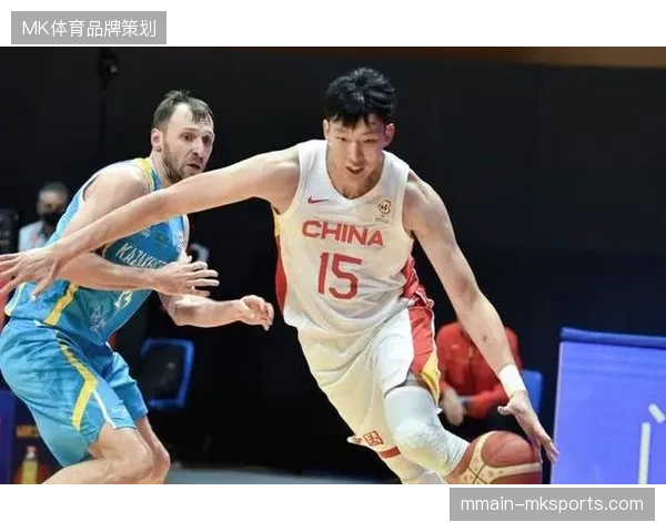 周琦决胜节坐镇禁区改变战局，北京队利用内线优势彻底打乱广东队进攻节奏